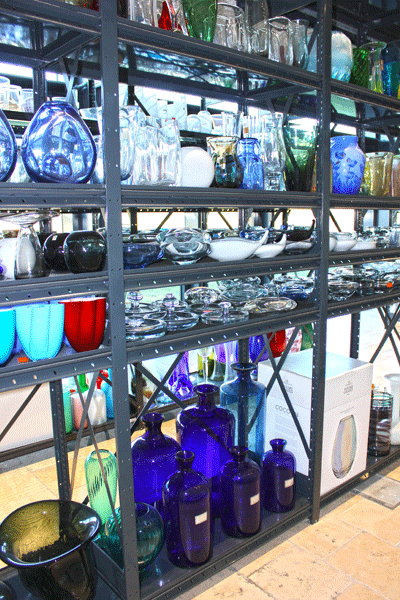 Hi280 displaying glass at Holmegaard