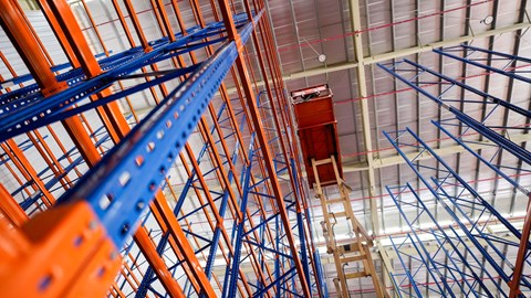 Scaling Warehouse Capacity for a Leading Logistics Provider in Indonesia